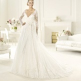 Wedding dress from the collection of 2013 by Elie Saab with a deep neckline