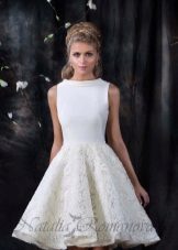 Wedding dress from the EUROPE COLLECTION collection short