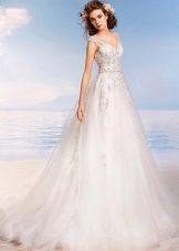 A-line wedding dress for full