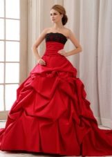 Wedding dress red with black decor