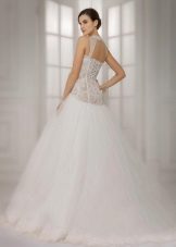 Wedding dress with partially open back