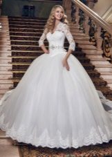 Magnificent wedding dress with a low waist