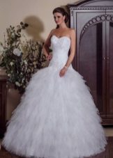 Magnificent wedding dress with low waist