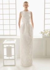 Elegant wedding dress closed not magnificent