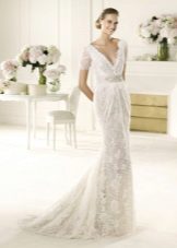 Wedding dress from the collection MANUEL MOTA from Pronovias with a deep neckline