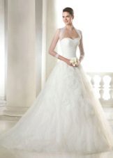 San Patrick's Dreams Wedding Dress with Roses