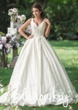 Magnificent wedding dress from the brand Slanowski