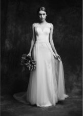 Wedding dress by Anne-Mariee from the 2015 collection is simple