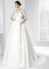 Wedding dress from ManuAlvarez magnificent