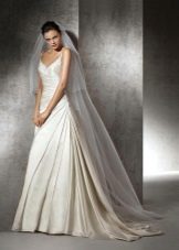 Wedding dress with drapery