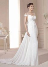 Wedding dress with lowered sleeves