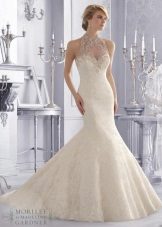 American armchair wedding dress