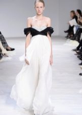 Giambattista Valli birodalmi ruha