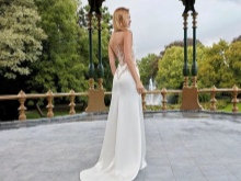 Wedding dress with the illusion of an open back