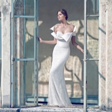 Wedding dress from Giuseppe Papini with an original neckline