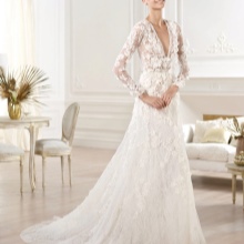 Wedding dress from the 2014 collection by Elie Saab with a deep neckline