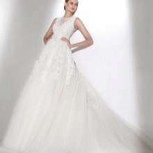 Wedding dress from the 2015 collection of Elie Saab from chiffon