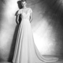 Wedding dress with sleeves