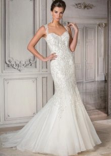 Wedding dress with straps