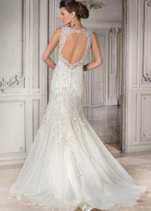 Wedding dress with open back