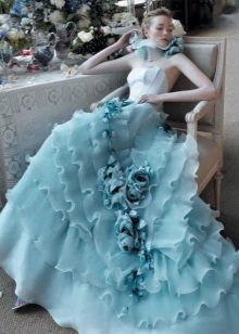 Original color wedding dress