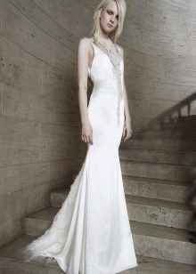 Simple wedding dress by Vera Wong