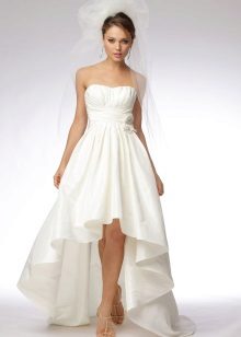 Wedding dress with vertical folds