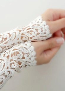 Openwork gloves for wedding dress