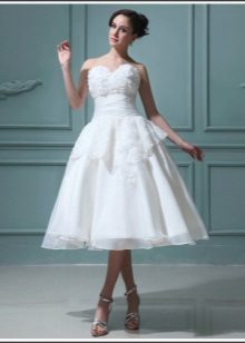 Short wedding dress with basky