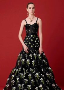 Estélyi ruha: Alexander Mcqueen fekete bolyhos