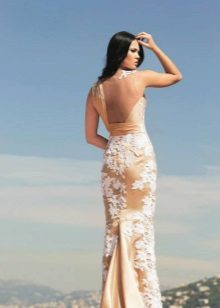 Evening dress without upper back