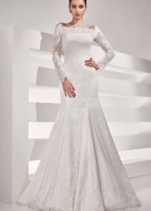 Wedding dress with sleeves from the Recato collection