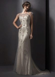 Wedding dress in retro style free cut