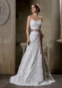 Lace wedding dress from the collection Roman Holiday from Gabbiano