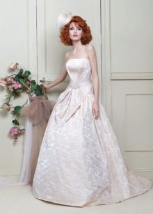 Magnificent wedding dress from the collection of flower extravaganza