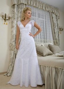 Wedding dress from the collection Femme Fatale lace