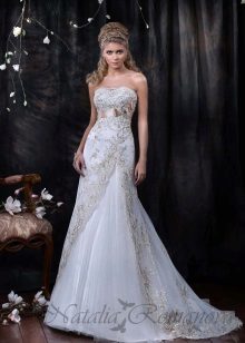 Wedding dress by Natalia Romanova with train