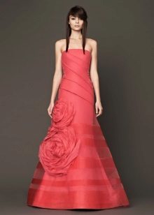 Wedding dress coral color