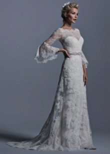 Wedding dress for winter wedding