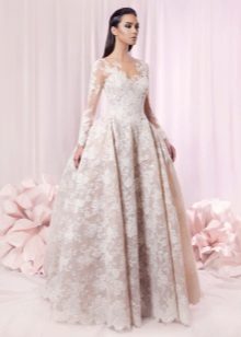 Wedding dress magnificent classic