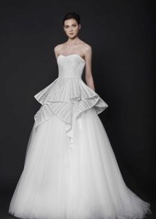 Wedding dress fantasy cut