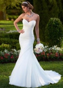 Elegant mermaid wedding dress