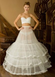 Crinoline with ruffles mesh magnificent