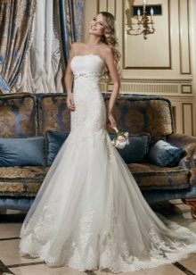 Mermaid wedding dress with a thin belt