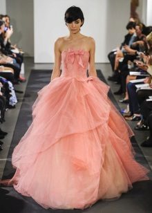 A color wedding dress from Vera Wong