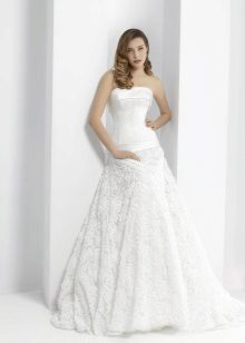 Wedding dress from Pepe Botella with a corset