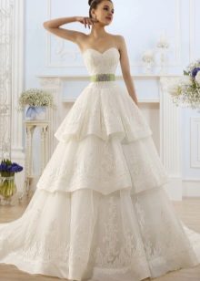 Contrast Belt Wedding Dress