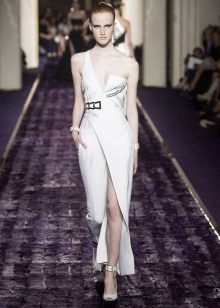 Wedding dress from Versace with a slit