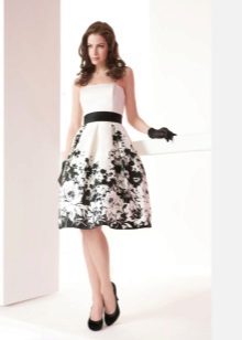 Dress with floral print and corset