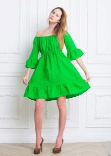 Short linen dress in green